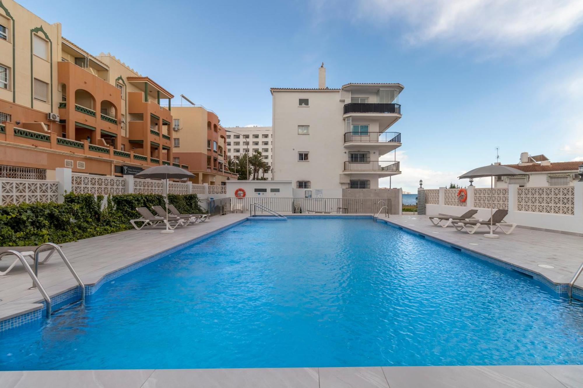 Rentitspain Apartamento Arce 13 Balcon Con Vista Al Mar Nerja Buitenkant foto